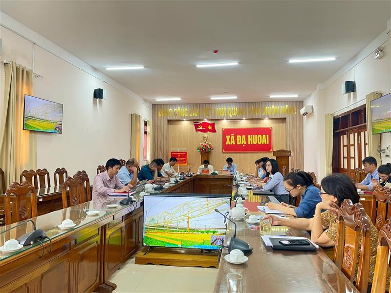 Các đại biểu dự hội nghị 