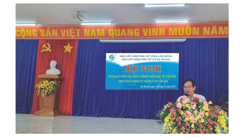 Đ/c Đinh Viết Bảo – PBT thường trực Đảng ủy xã phát biểu chỉ đạo