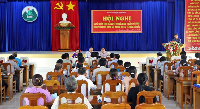 Toàn cảnh hội nghị