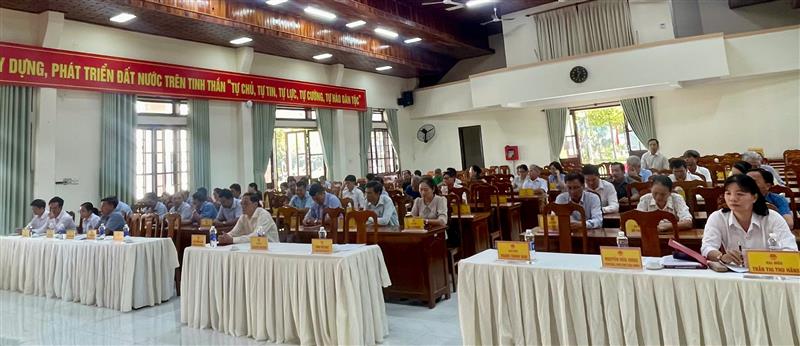 Đại biểu tham dự kỳ họp Đại biểu tham dự kỳ họp