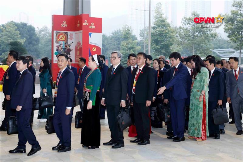 Các đồng chí lãnh đạo Đảng, Nhà nước dự phiên Trù bị