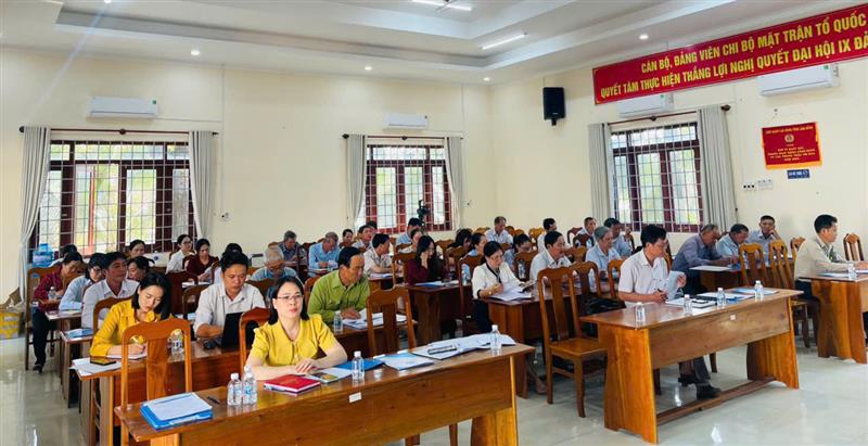 Các đại biểu dự hội nghị