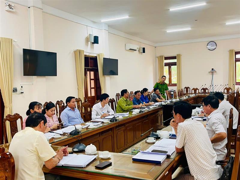 Hội nghị Uỷ ban bầu cử xã Đạ Huoai lần thứ hai