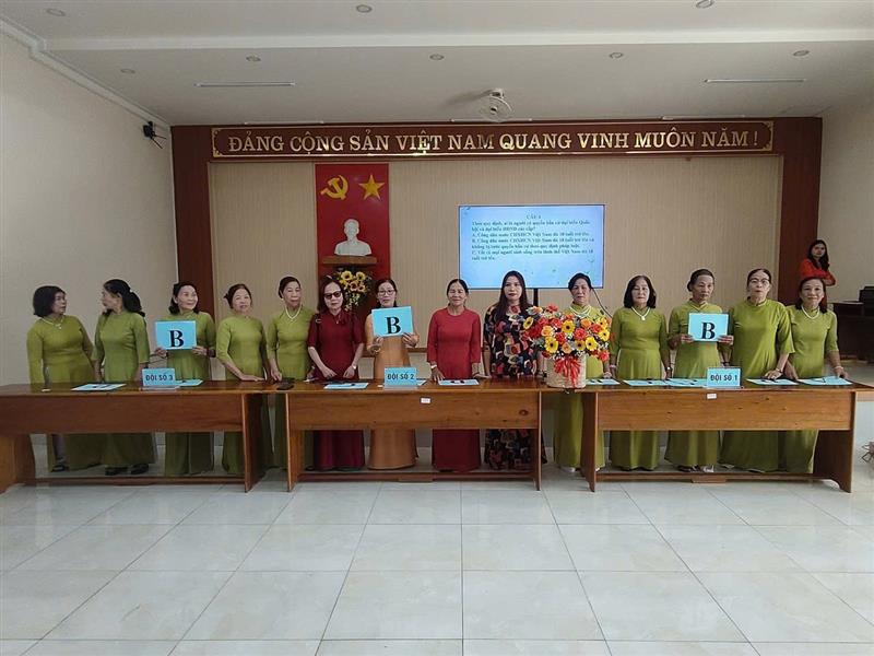 Hình ảnh giao lưu tìm hiểu về bầu cử Quốc hội và Hội đồng nhân dân các cấp nhiệm kỳ 2026 – 2031