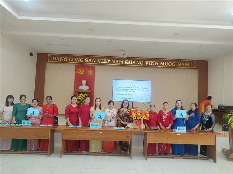 Hình ảnh giao lưu tìm hiểu về bầu cử Quốc hội và Hội đồng nhân dân các cấp nhiệm kỳ 2026 – 2031