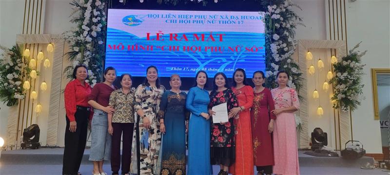 Chi hội 17 ra mắt mô hình cùng lãnh đạo thôn