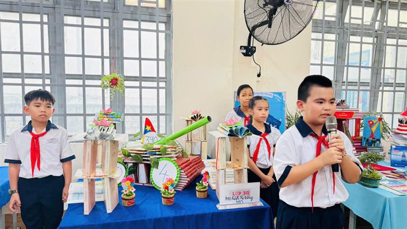 Hình ảnh hoạt động hưởng ứng ngày sách và văn hoá đọc Việt Nam 21/4