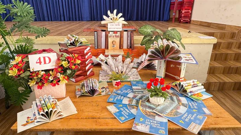 Hình ảnh hoạt động hưởng ứng ngày sách và văn hoá đọc Việt Nam 21/4