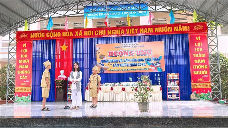 Hình ảnh hoạt động hưởng ứng ngày sách và văn hoá đọc Việt Nam 21/4