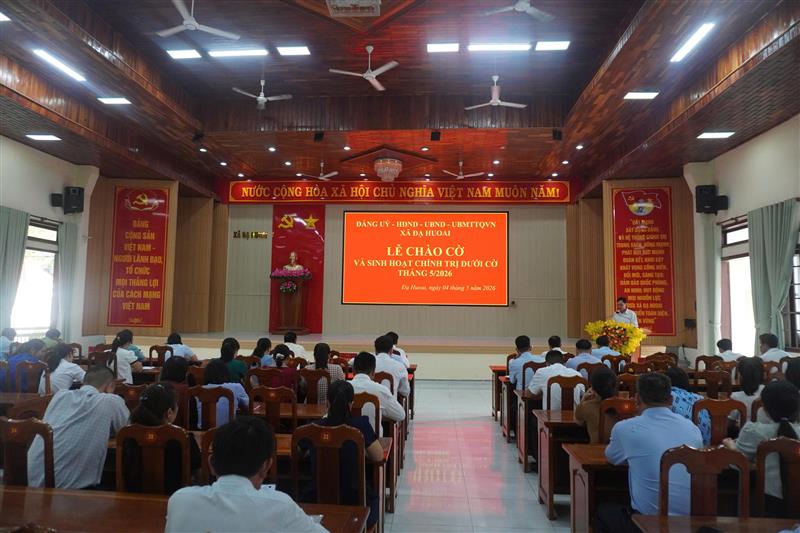 Hình ảnh Lễ chào cờ và sinh hoạt chính trị dưới cờ đầu tháng 5/2026