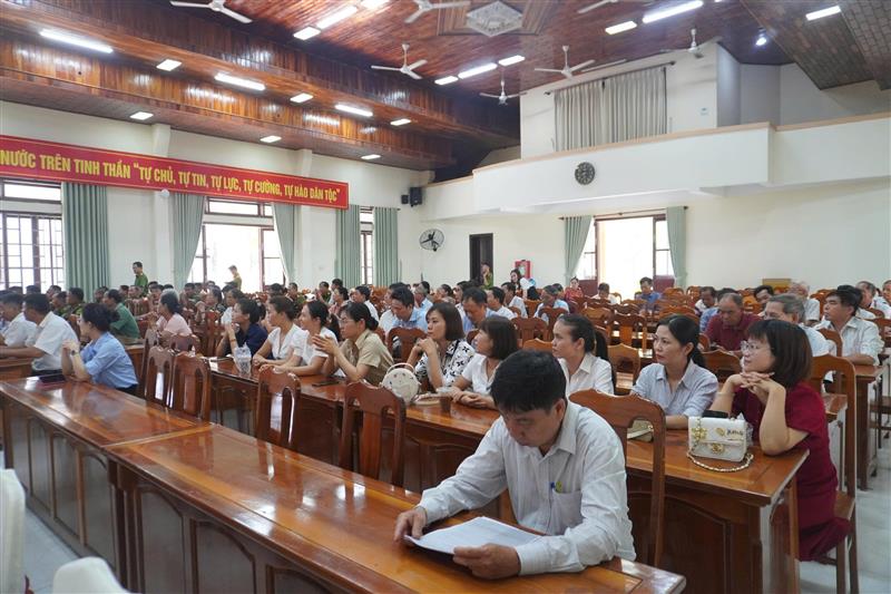Hình ảnh Lễ công bố Quyết định của Giám đốc Công an tỉnh Lâm Đồng về cơ sở đủ điều kiện cung cấp dịch vụ cai nghiện ma túy tự nguyện tại gia đình, cộng đồng đối với Trạm Y tế xã Đạ Huoai