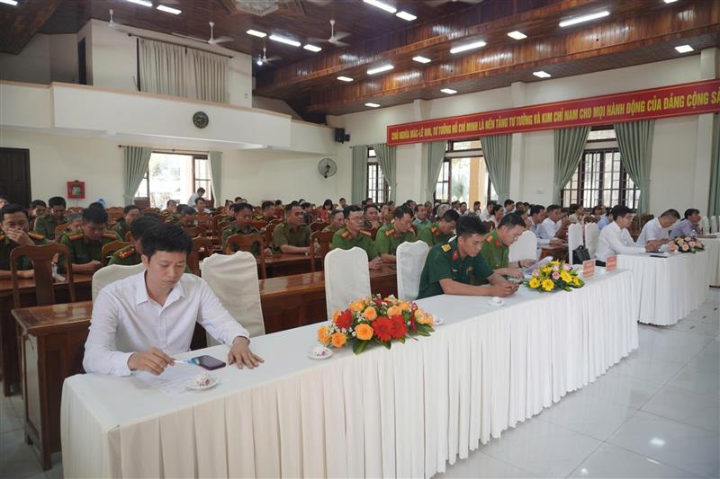 Hình ảnh Lễ công bố Quyết định của Giám đốc Công an tỉnh Lâm Đồng về cơ sở đủ điều kiện cung cấp dịch vụ cai nghiện ma túy tự nguyện tại gia đình, cộng đồng đối với Trạm Y tế xã Đạ Huoai