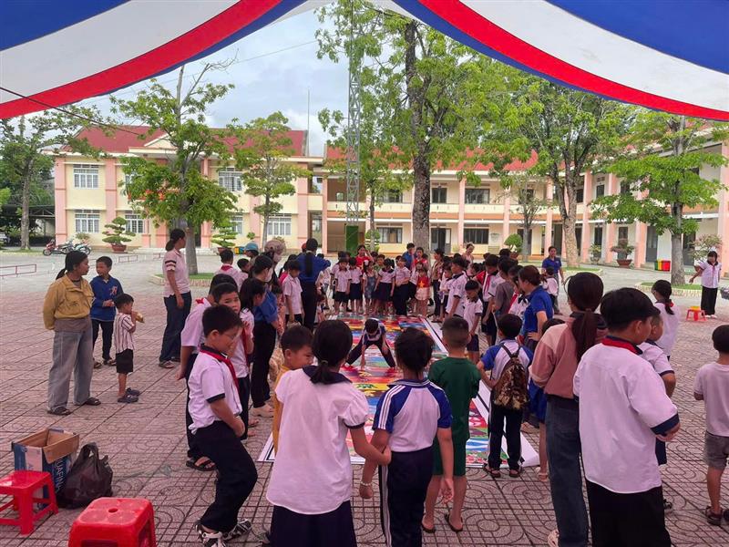 Hình ảnh hoạt động tại buổi lễ khai mạc hoạt động hè